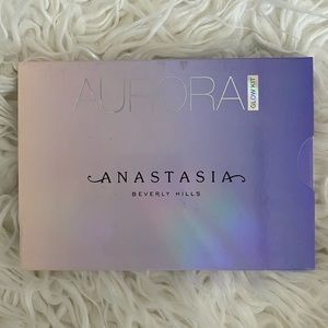 Anastasia Beverly Hills Aurora Glow Kit